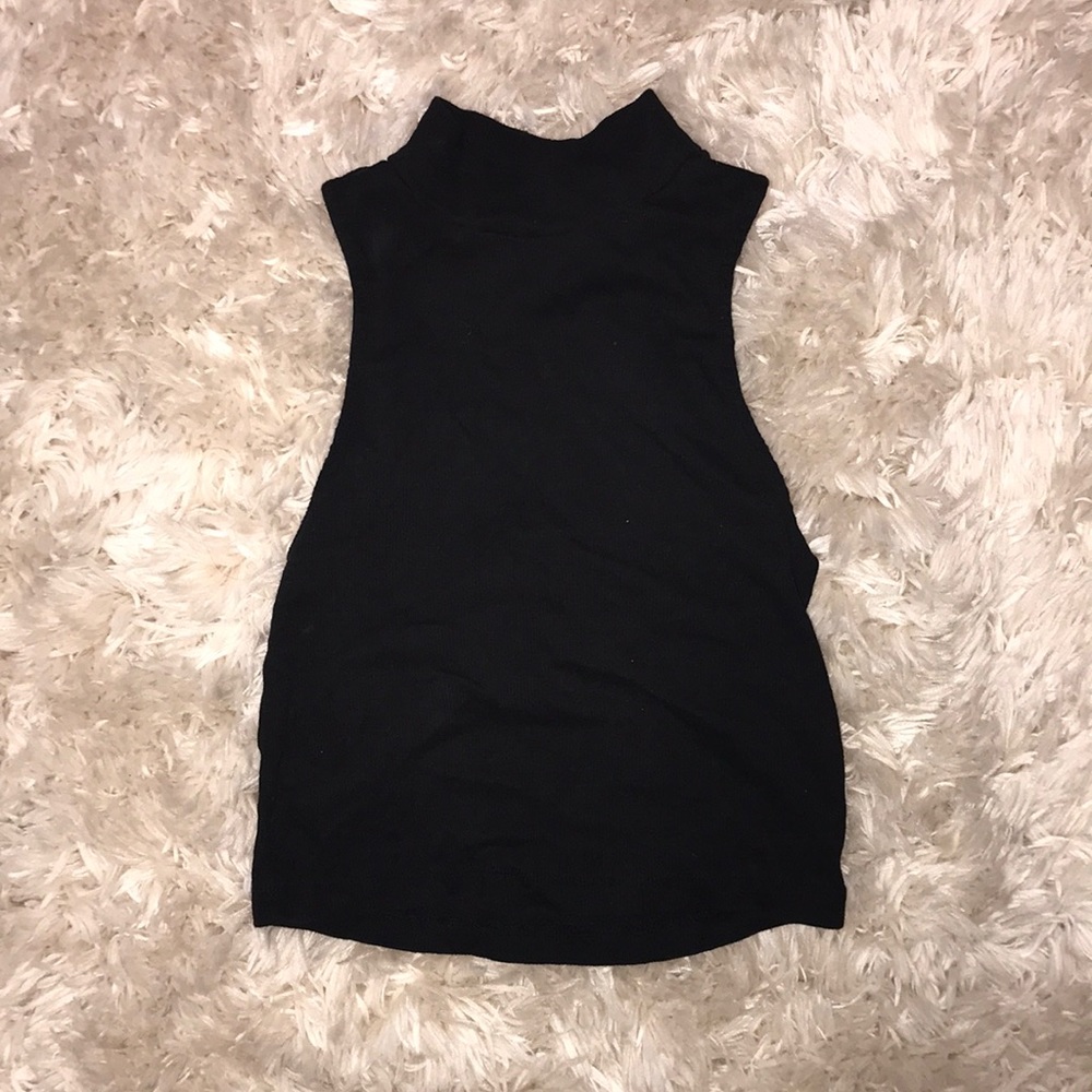 Black Crop Top